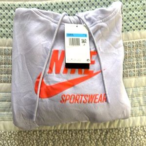BRAND NEW TAGS STILL ON light purple nike sweatshirt medium